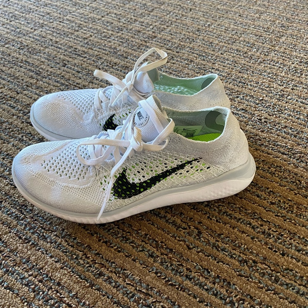 Women’s Nike Free Run 2018 Size 7